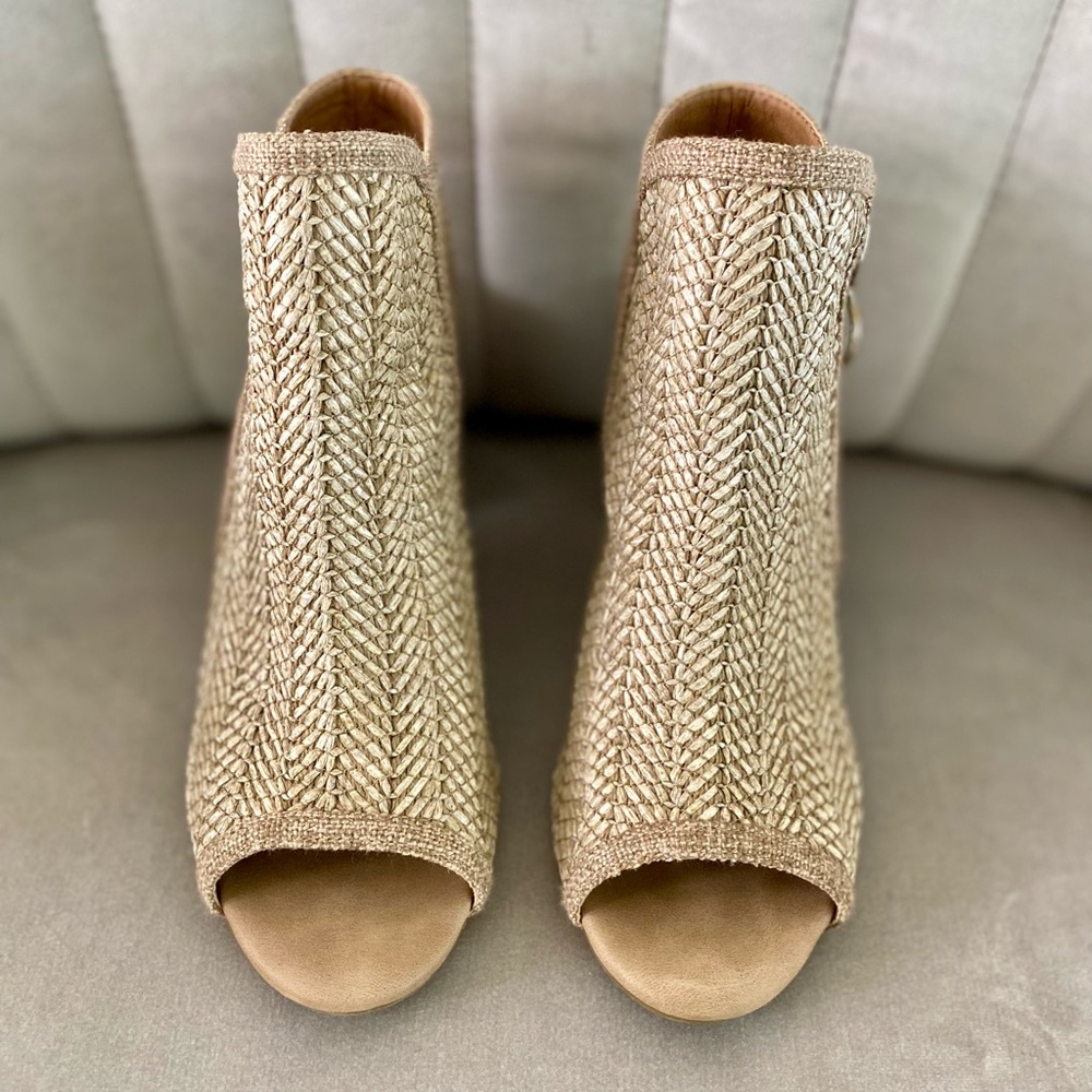 Refresh Women's Ankle Sandal Boots